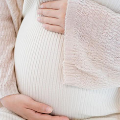 要知道，为了⚔给性能堆料🇹🇰👩‍❤️‍👩，红魔⁉🌍是出了名的大板砖🦔